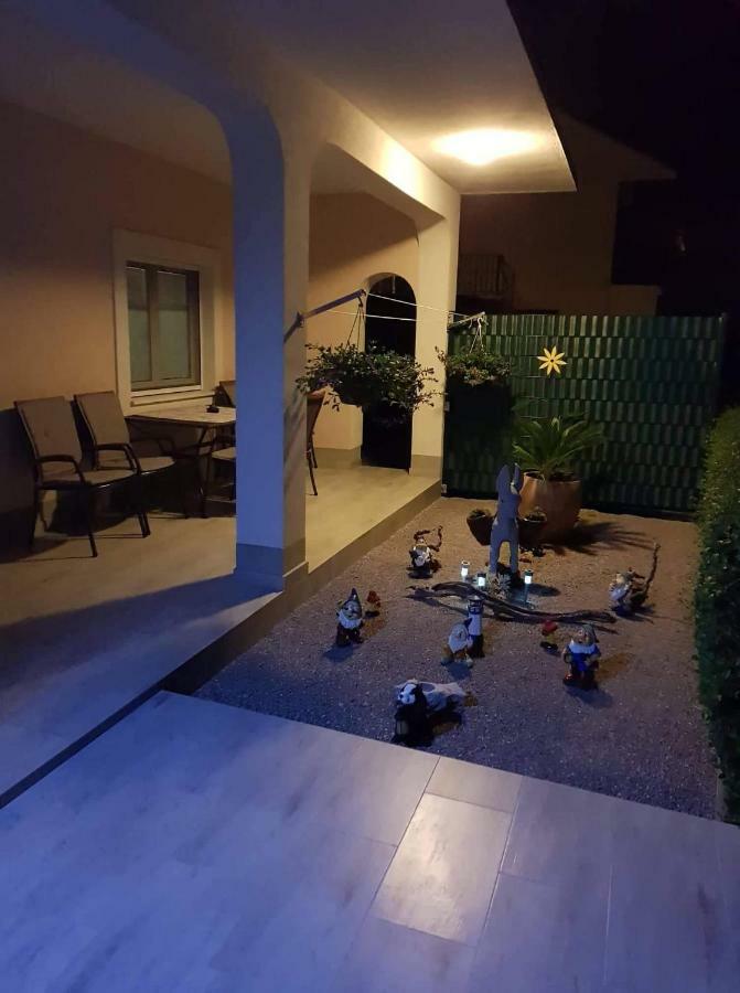 Apartman Paulina Kastela Exterior photo